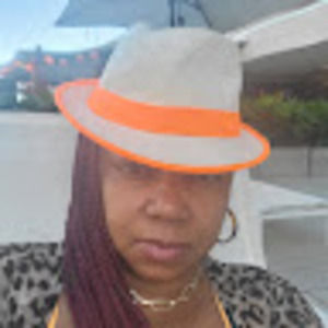 Meet your Posher, Jeannise